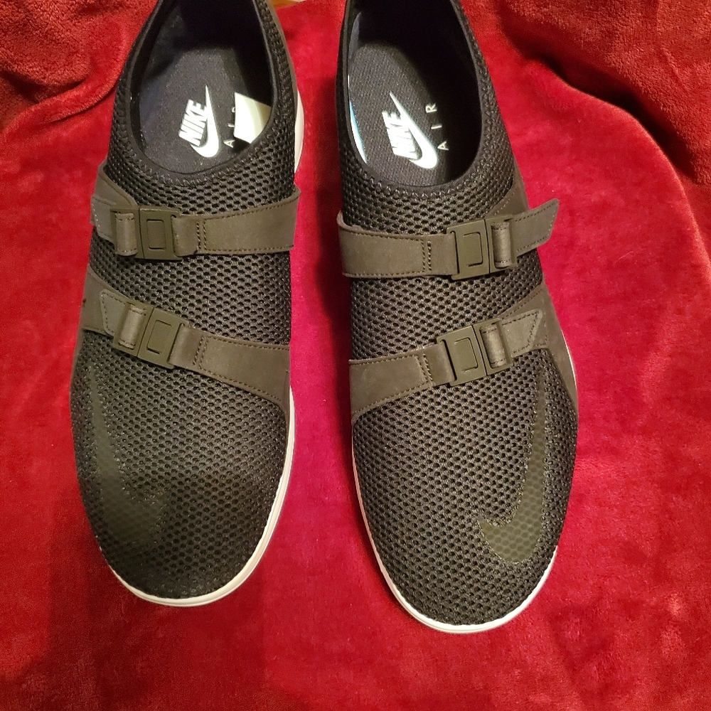 Nike Air mens running shoes